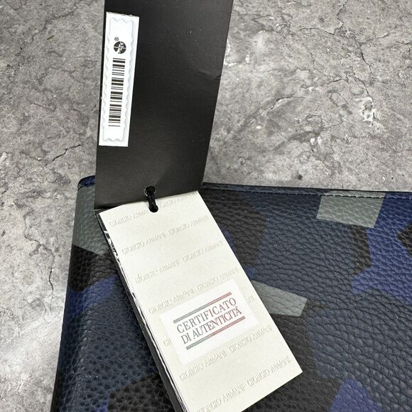 ARMANI EXCHANGE Oversize Bi-Fold Wallet Blue Camo Men - Picture 12 of 14